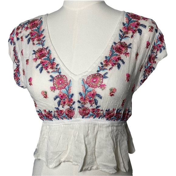 Raga Floral Embroidered Crop Top Size S
Prairie Cottage Boho Country Western - Picture 1 of 9